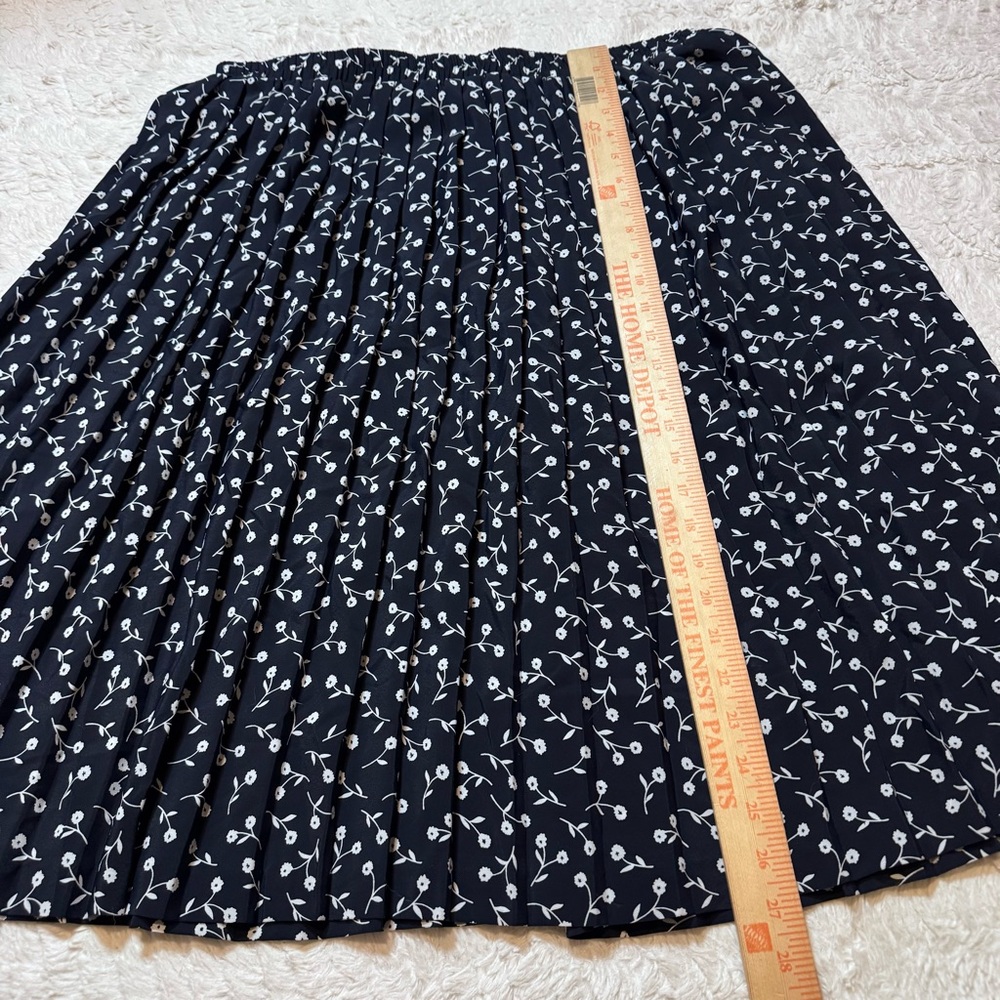 Vintage Navy Blue Floral Pleated Midi Skirt Women’s 20 Petite – Elastic Waist - Picture 2 of 4